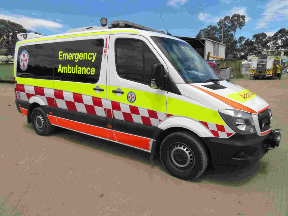 images my ideas 4/4 WC Helitak430 NSW_Ambulance_361.jpg